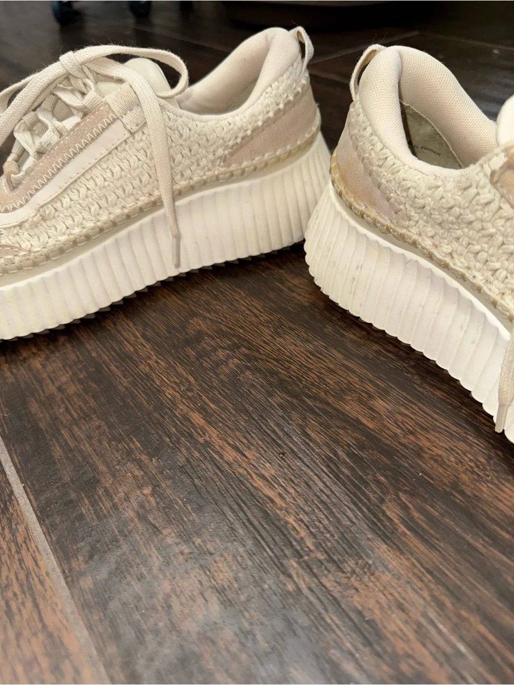 Dolce vita platform sneakers sz 8